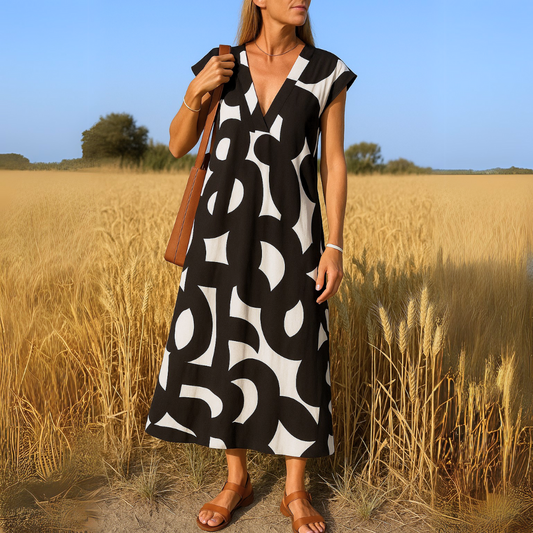 Valeria – Flowing V-Neck Dress