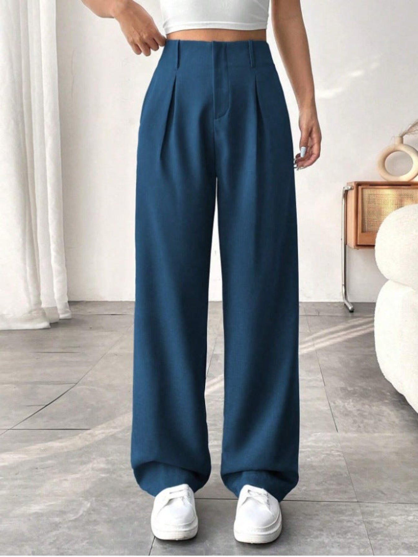 Belle | Elegant Pleated Wide-Leg Office Trouser