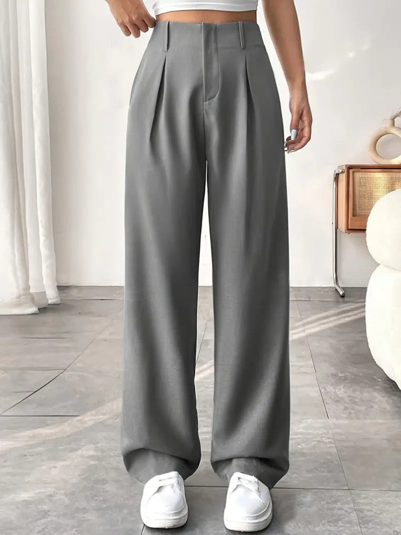 Belle | Elegant Pleated Wide-Leg Office Trouser
