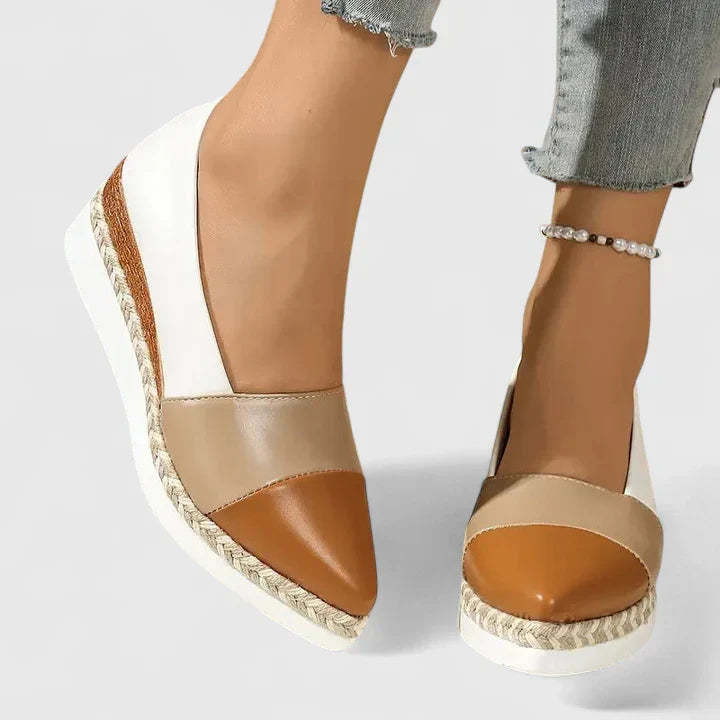 Liv | Shiny Loafers